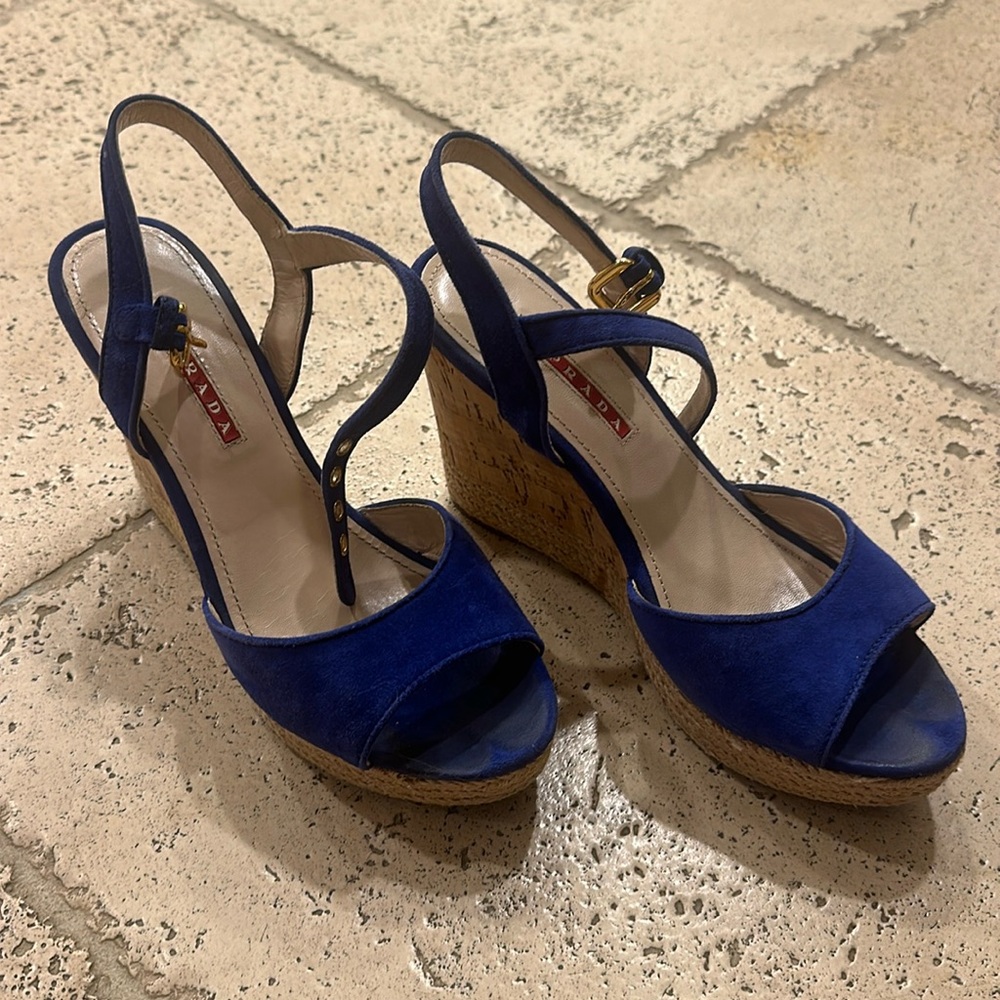Prada suede platforms with weaving detail. Size 37.5
